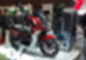 Rp 38 Jutaan Harga Motor Listrik ALVA One XP Rilis di IIMS 2024