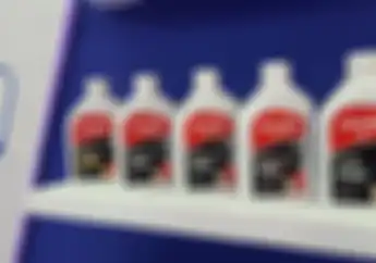 Buat yang Mau Ganti Oli Motor Aspira di IIMS 2024 Harga Murah Banget
