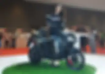 Gesits Rilis Motor Listrik Edisi Timnas Indonesia di IIMS 2024 Kolaborasi Bareng PSSI