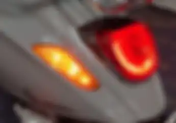 Baru Tahu Kenapa Lampu Sein Motor Warna Kuning, Ini Jawabanya