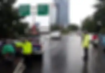 Pikir Dua Kali Motor Lewat JLNT, Denda Tilang Besar Dan Ada Pidana Penjara