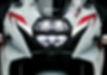 Suzuki Ngamuk Rilis Motor Sport 250 cc 2 Silinder di 2024 Siap Gebuk Ninja 250 dan CBR250RR