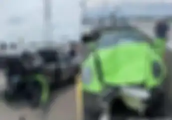 Wow Pajak STNK Porsche yang Tabrak Livina di Tol Sidoarjo Lebih Mahal dari Motor Baru Ini