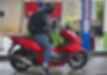 Rencana Akan Dihapus Pemerintah Honda PCX dan Yamaha NMAX Dilarang Pakai Pertalite