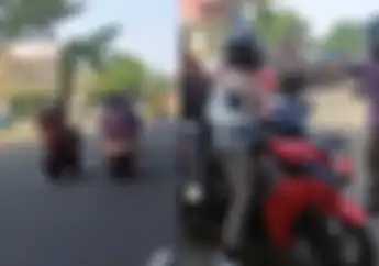 Waspada Perampok Ngaku Debt Collector Kejar Yamaha Aerox di Jalan Alternatif Cibubur