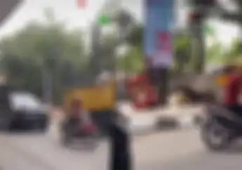 Video Pembuktian Supra Bapak Motor Kuat Tarik Mobil Toyota Fortuner