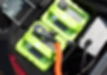 Copot Bagian Ini di Motor Listrik Sebelum Ditinggal Mudik Dijamin Aman Tidak Akan Kebakaran