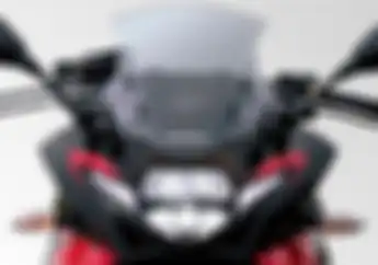 Sporty Banget Motor Baru Suzuki 250 cc 2 Silinder Lawan Ninja 250 dan CBR250RR
