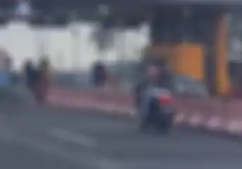 Bukti Cewek Buta Baca Google Maps Dua Cewek Boncengan Naik Yamaha NMAX Masuk Tol Cileunyi