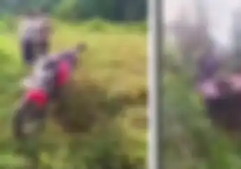 Bikin Merinding Pemudik Asal Wonosobo Ditemukan Tidur di Pinggir Kali Bersama Motornya Padahal Tidak Ada Jalan
