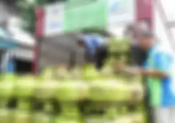 Setelah Pertalite Dibatasi Masyarakat Tidak Bisa Bebas Lagi Beli Gas Elpiji 3 Kg Harus Bawa KTP