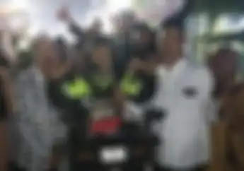 Warga Jember Pedagang Cilok Nekat Naik Haji Pakai Honda Grand Menuju Mekkah Ini Alasannya