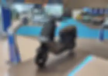 Motor Listrik Baru Bikinan Pabrikan Mobil Lokal Hadir di PEVS 2024