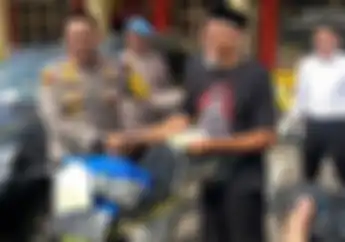 Pensiunan Guru di Majalengka Full Senyum Suzuki Smash yang Hilang Dimaling Ketemu dan Dikembalikan