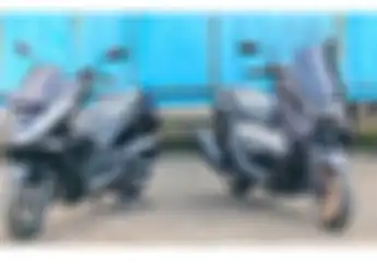 Perbandingan Posisi Duduk Yamaha NMAX Turbo dan Honda PCX 160, Pemotor di Bawah 170 cm Jinjit?