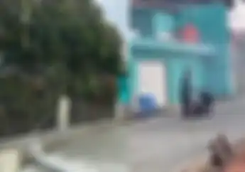 Alasan Pemotor Honda Scoopy Terobos Jalan Dicor di Bandung Barat Padahal Ada Penghalang
