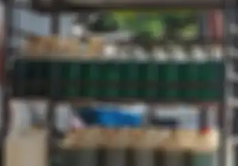 Dalam Sehari Penjual Pertalite Eceran di Ende Ini Bisa Untung Sampai Rp 100 Ribu, Jualannya Tidak Mudah