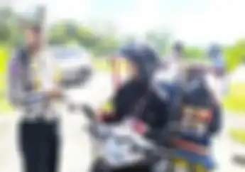 Pemotor Kena Razia Operasi Patuh 2024 di Mamuju Endingnya Jalan Kaki, Ternyata Lakukan Kesalahan Ini