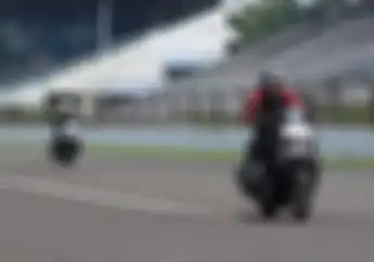 Video Adu Drag Yamaha NMAX Turbo VS Honda PCX 160, Ditinggal Sekebon