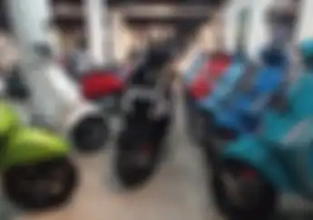 Vescooter Kemang Surga Vespa Matic Bekas Berkualitas, Anak Gaul Jaksel Merapat