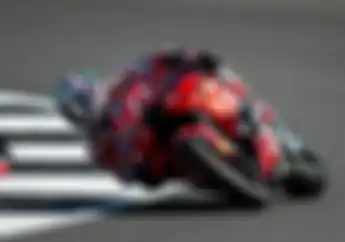 Hasil Sprint MotoGP Inggris 2024, Enea Bastianini Menang, Dua Juara Dunia Crash