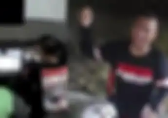 Sadis Begal Motor Tebas Driver Ojol di Medan, Korban Terkapar Honda Scoopy Melayang
