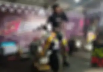 Husna Dotcom Pembalap Vespa Top Nekat Turun 6 Kelas Scooter Prix