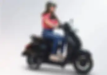 Edisi Spesial Motor Listrik Baru Gaya Vespa Rp 24 Jutaan Jarak Tempuh 136 Km, Top Speednya Bikin Kaget