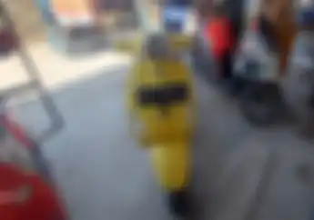 Vespa LX 125 Murah Tahun Muda Lokasi Klaten STNK dan BPKB Komplit Buka Harga Rp 31 Jutaan