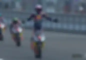Hasil Race 1 Red Bull Rookies Cup Aragon, Alvaro Carpe Juara Pembalap Indonesia Veda Ega Pratama Sabet Poin