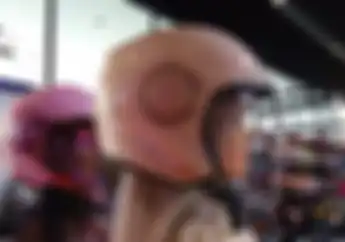 Pilihan Helm Hijab di IMHAX 2024 Cocok Buat Ukhti Biker Dapat Diskon Spesial