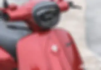 Suzuki Bikin Lawan Keringat Dingin Motor Matic 125 cc 2025 Gaya Retro Irit Bensin 1 Liter Bisa 62 Kilometer