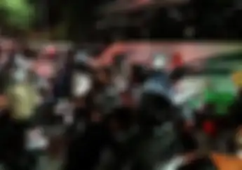 Macet Horor di Puncak Bogor Akibat Long Weekend Motor Tidak Bisa Bergerak Pengendara Buang Air Sembarangan