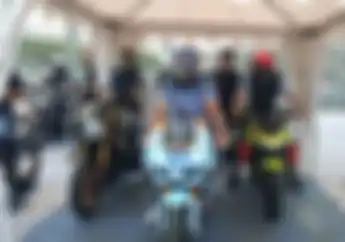 Alex Marquez Ketemu Fans di Jakarta Riding Naik Motor 1M Jelang MotoGP Mandalika