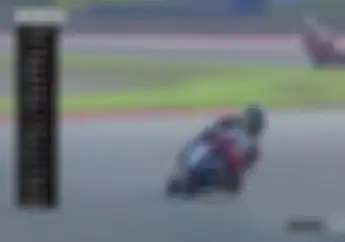 Pembalap Indonesia Kiandra Ramadhipa Kena Hukuman di Race 1 Asia Talent Cup Mandalika 2024 Gara-gara Ini