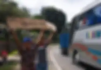 Klakson Telolet Makan Korban Lagi Belum Lama Bocah Patah Kaki Usai Terlindas Motor Kini Satu Bocah Tewas Tertabrak Taksi
