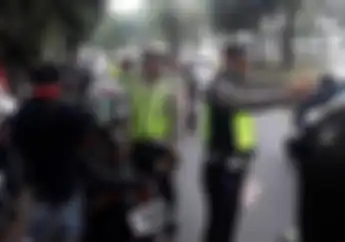 Waspada Pemotor Pakai Helm Tanpa 3 Huruf Ini Tetap Ditilang Polisi di Razia Operasi Zebra Besok