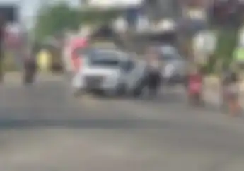 Pemotor Jangan Tiru Aksi Honda Brio Nyaris Tabrak Polisi Saat Razia Operasi Zebra 2024