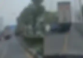 Video Sopir Truk yang Tabrak Motor dan Mobil di Cipondoh Tangerang Diduga Ugal-ugalan dari Bekasi
