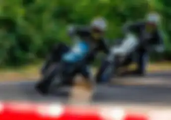 Suzuki Ngamuk Launching Motor Baru Gaya Supermoto Mesin Kencang Cocok Buat Yang Senang Ngebut