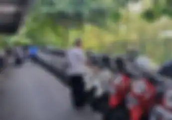 Viral Parkiran Kampus Rapi Seperti Dealer Motor Kalau Begini Rela Bayar Lebih Buat Tukang Parkir