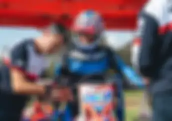 Casey Stoner Geber Motor 2-Tak Spesial di Kandang Valentino Rossi Bukan Motor Honda, Yamaha atau Ducati