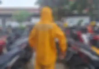 Mulai Rp 100 Ribuan Pilihan Jas Hujan dari Respiro Buat Riding Saat Musim Hujan