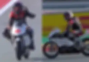 Gaya Pak RT Pensiun Dari MotoGP, Kasih Paham Pembalap Gen Z Soal Motor 2-tak