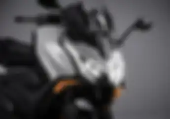 Skutik Bongsor Tampang Buas 2025 Resmi Diluncurkan Mesinnya Bikin Yamaha XMAX Minggir