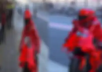 Waduh Kenapa Nih Marc Marquez Acungkan Jari Tengah ke Gresini Racing Pas Tes Motor Baru MotoGP Ducati?