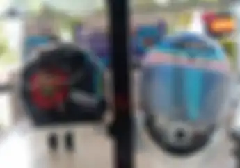 Helm One Piece Dijual di GJAW Mulai Rp 400 Ribuan Bikers dan Nakama Wajib Punya