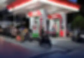 Hanya Karena Ini SPBU Pertamina Warna Biru Lebih Ramai Dari Merah