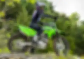 Kawasaki Luncurkan KLX230R S 2025 di Indonesia, Lebih Murah Rp 5 Juta Kok Auto Ditilang?