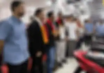 Bengkel Dewa Motor Indonesia dan Federal Oil Sabet Rekor MURI Usai Kasih Oli Mesin dan Servis Gratis Sebanyak Ini